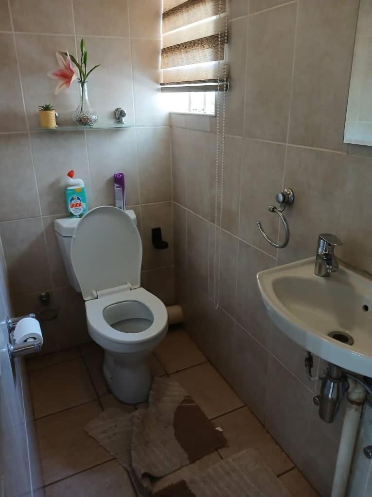 The Haven Guesthouse Ezulwini Lobamba Bagian luar foto